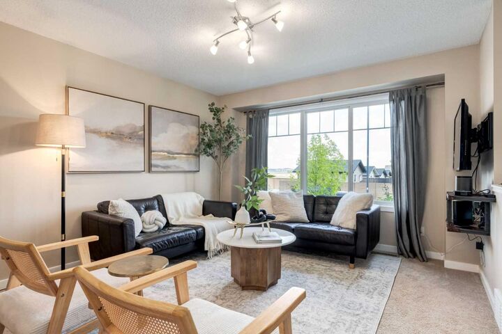 Property Photo:  2567 Reunion Square NW  AB T4B 0M4 