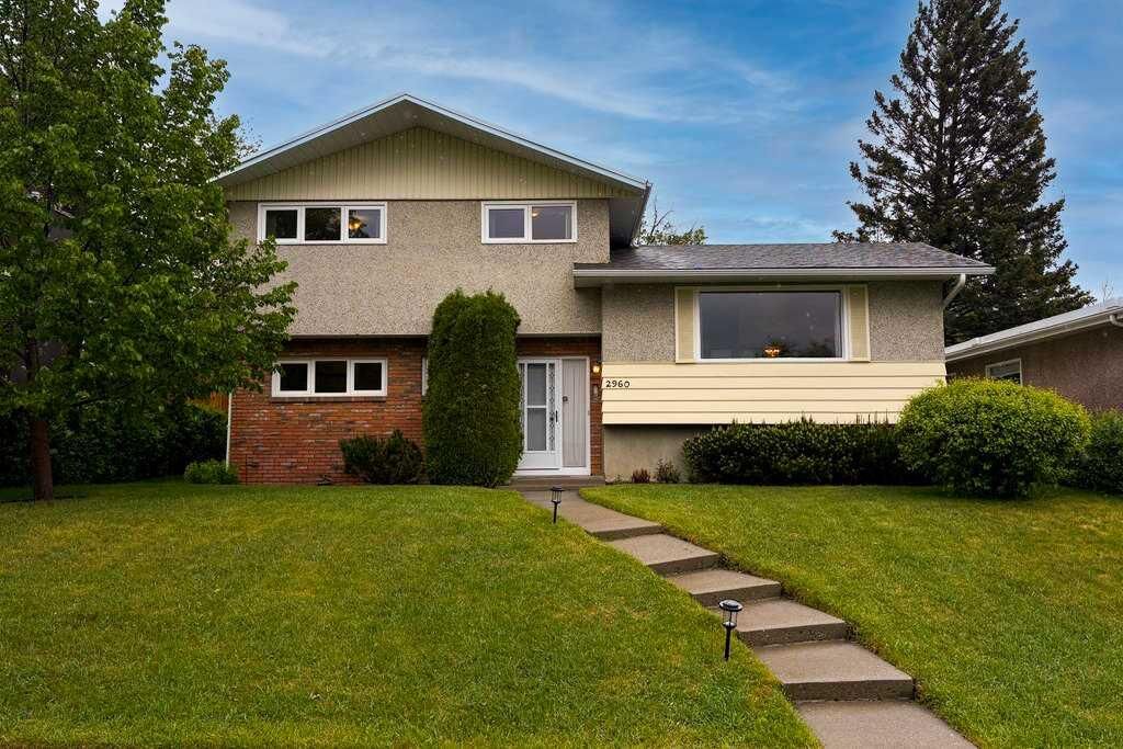 Property Photo:  2960 Conrad Drive NW  AB T2L 1B4 