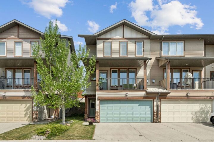 Property Photo:  413 River Avenue 614  AB T4C 0N9 