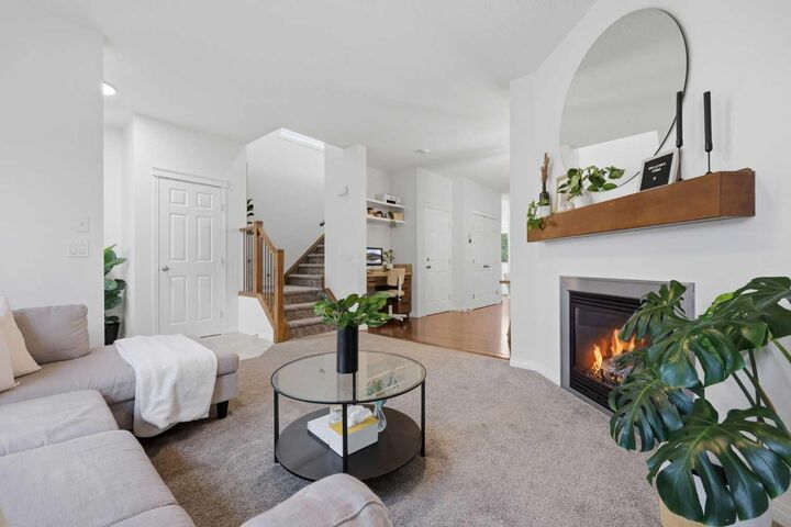 Property Photo:  35 Covecreek Place NE  AB T3K 0L3 