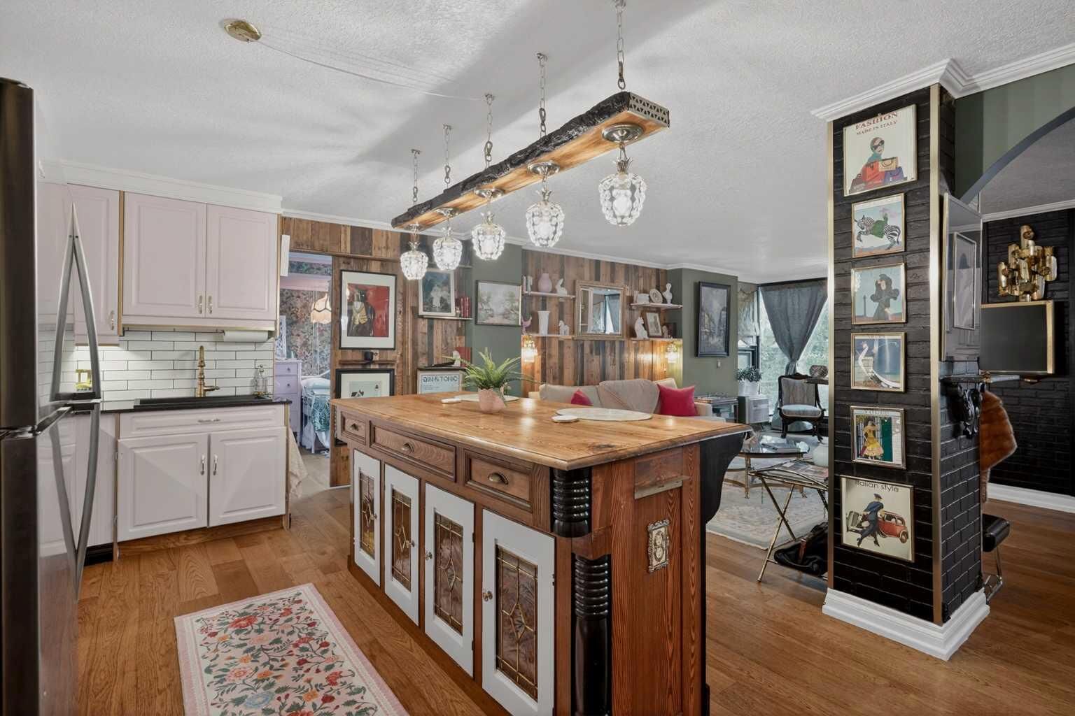 Property Photo:  4554 Valiant Drive NW 205  AB T3A 2V5 