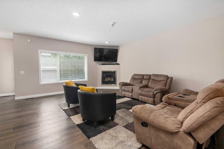 Property Photo:  60 Chapala Square SE  AB T2X 3T7 