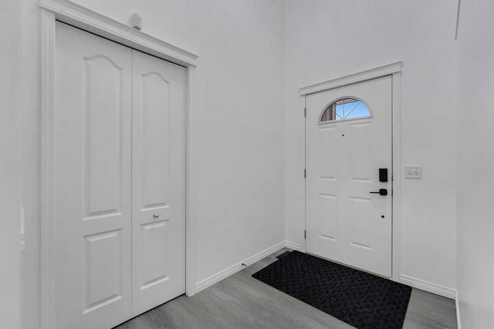 Property Photo: 41 Royal Birch Terrace NW AB T3G 5N7
