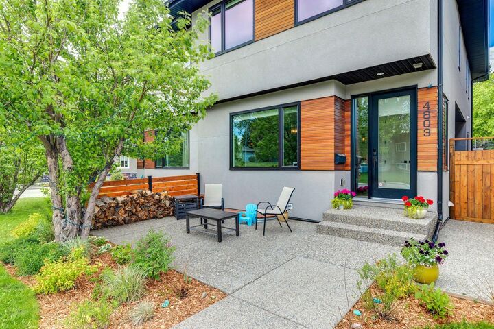 Property Photo: 4803 19 Avenue NW AB T3B 0X6