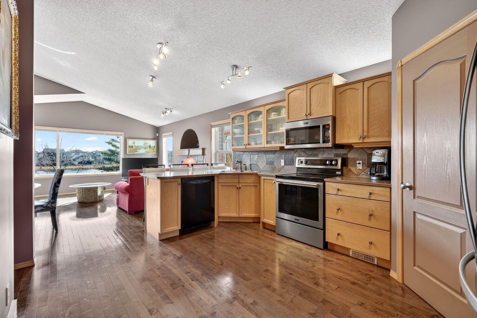Property Photo:  136 West Creek Glen  AB T1X 1P8 