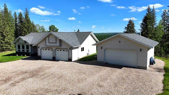 Property Photo: 16203B Hwy 748 E AB T7E 3V6