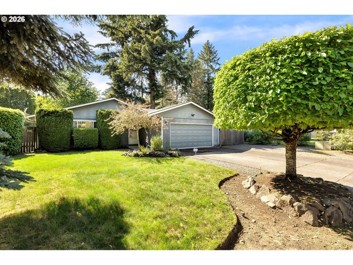Property Photo:  204 NE 148th Ave  WA 98684 