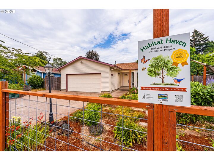 Property Photo:  3457 Mahlon Ave  OR 97401 