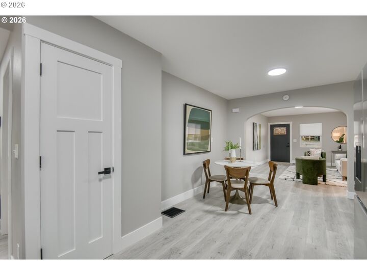 Property Photo:  3585 SE Olsen St  OR 97222 
