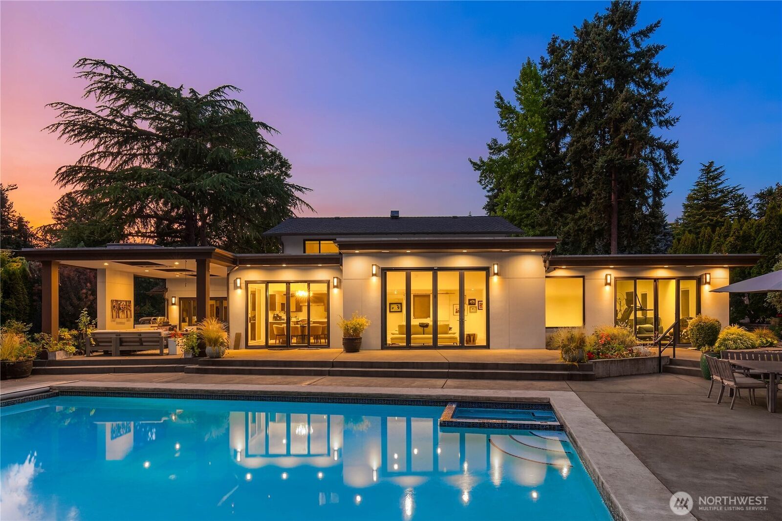 Property Photo: 8425 NE 22nd Place WA 98004