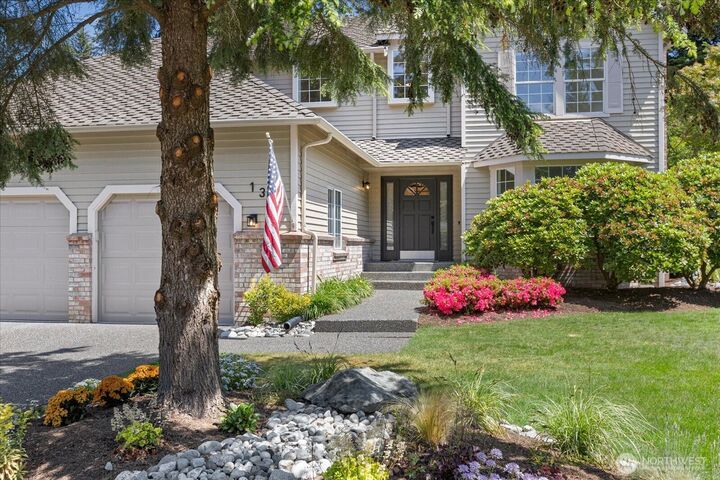 Property Photo:  1329  141st Street SE  WA 98012 