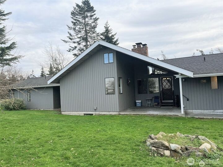 Property Photo:  615  Arrowhead Road  WA 98282 