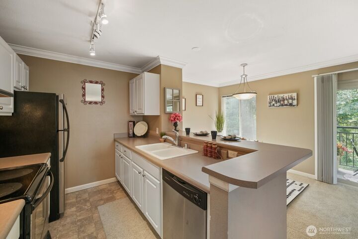 Property Photo: 31500 33rd Place SW C204 WA 98023