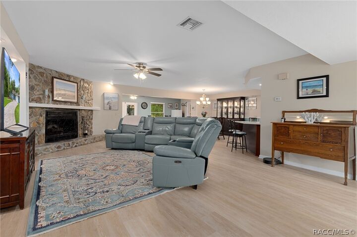 Property Photo: 11678 W Timberlane Drive FL 34448