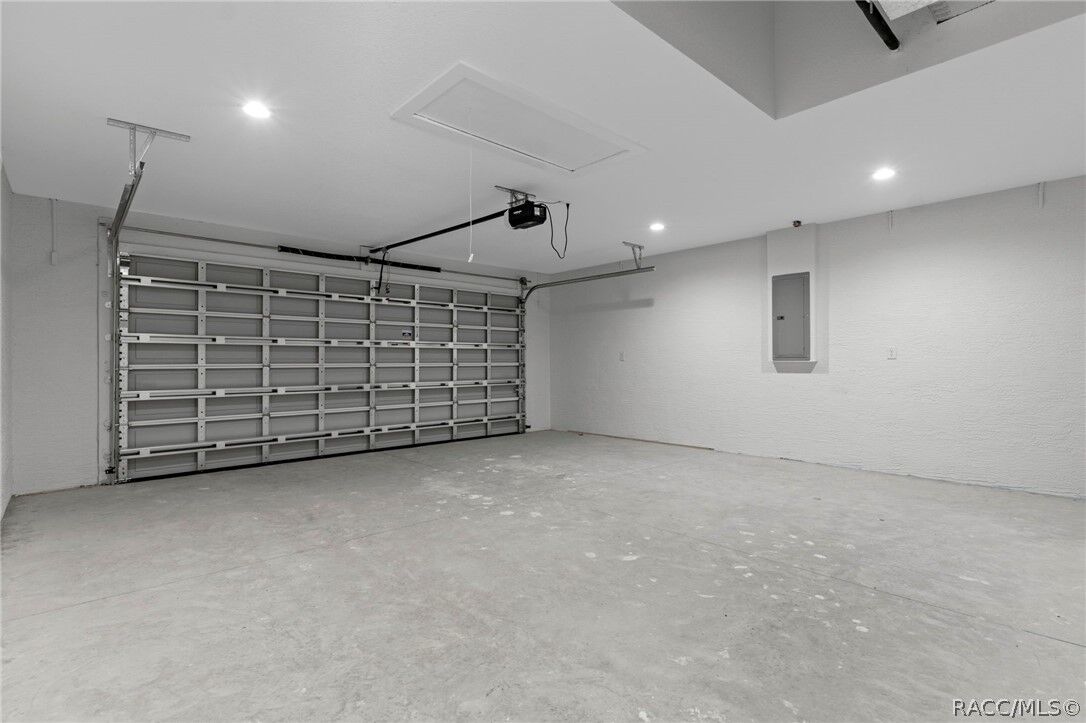Property Photo:  789 N Fitzpatrick Avenue  FL 34453 