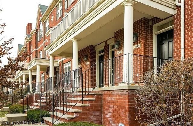 Property Photo:  3047 Camden Drive  MI 48084 