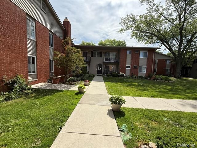 Property Photo: 4109 Benjamin Avenue 2 MI 48073