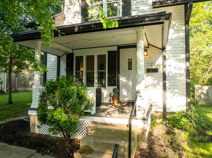 Property Photo:  122 SW 7th Street  IN 47374 