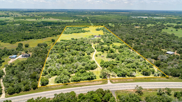 Property Photo: 9393 E US Highway 87 TX 77994