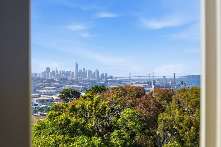 Property Photo: 10 Hillview Court CA 94124