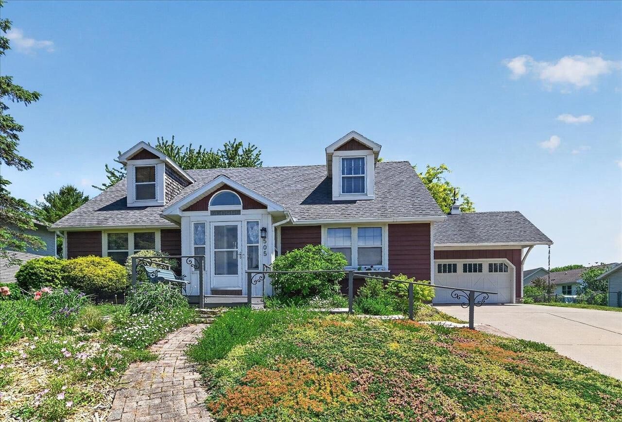 Property Photo:  505 Reid Drive  WI 53572 