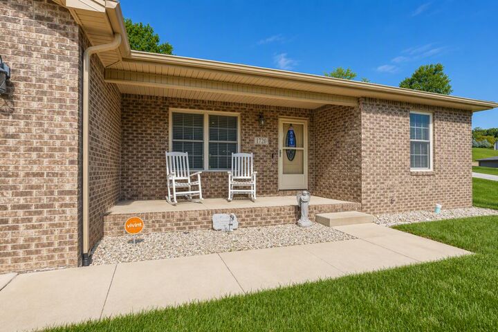 Property Photo:  1720 N Old Orchard Drive  IN 47274 
