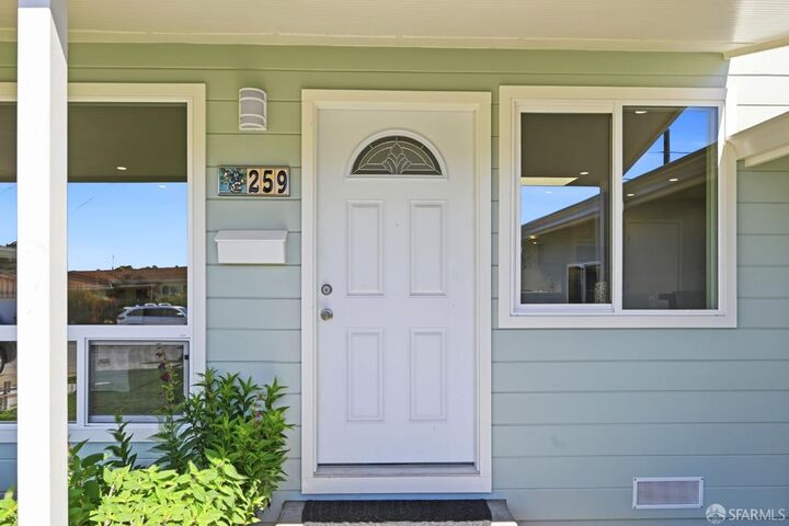 Property Photo:  259 Marina Way  CA 94044 