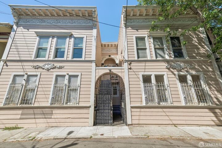Property Photo:  42-44 Sumner Street  CA 94103 