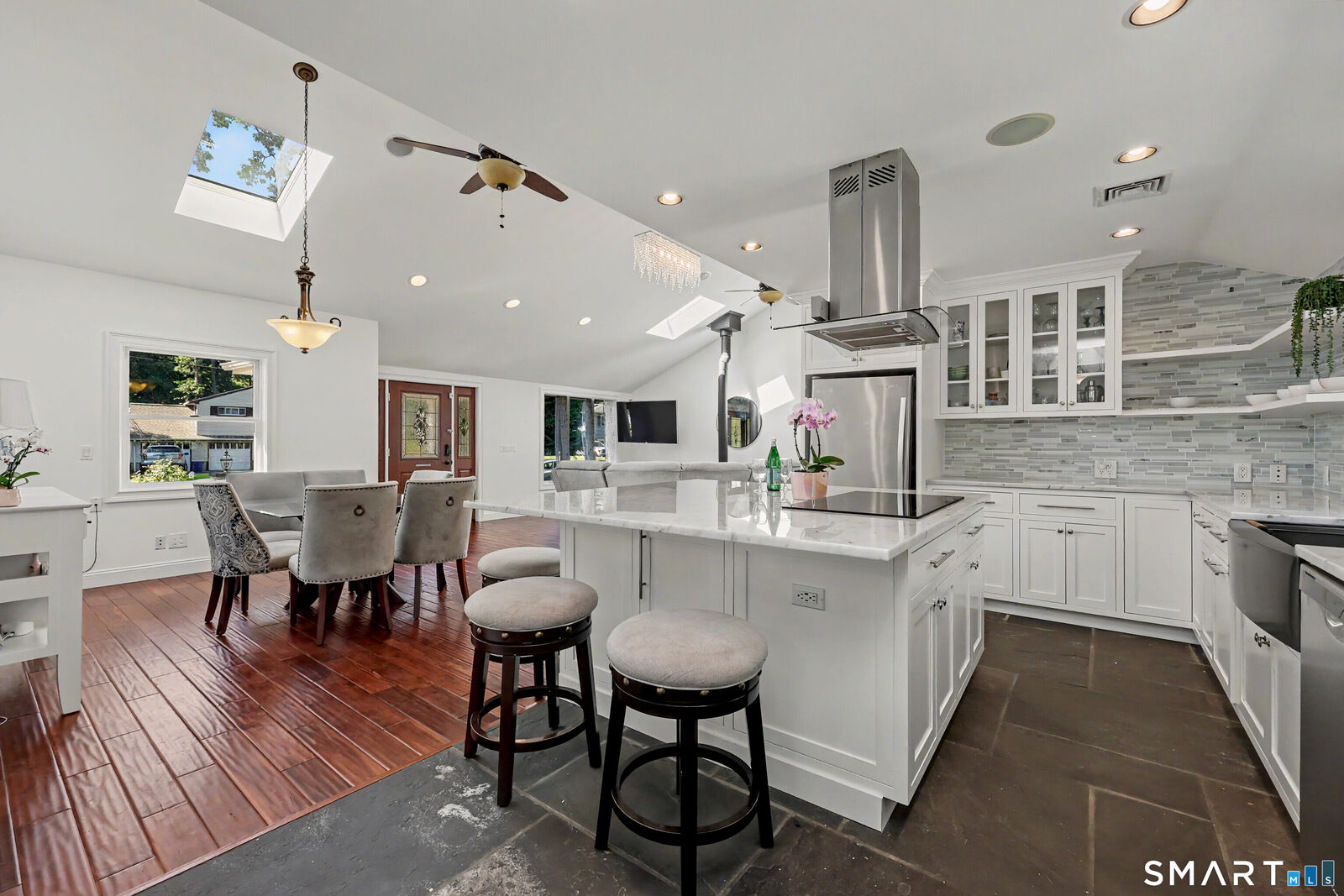 Property Photo:  5 Caddy Road  CT 06851 
