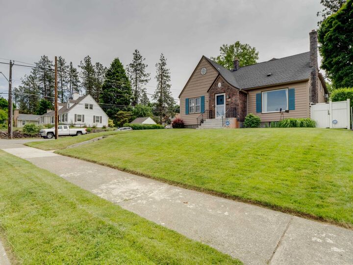 Property Photo: 1103 W 27th Ave WA 99203