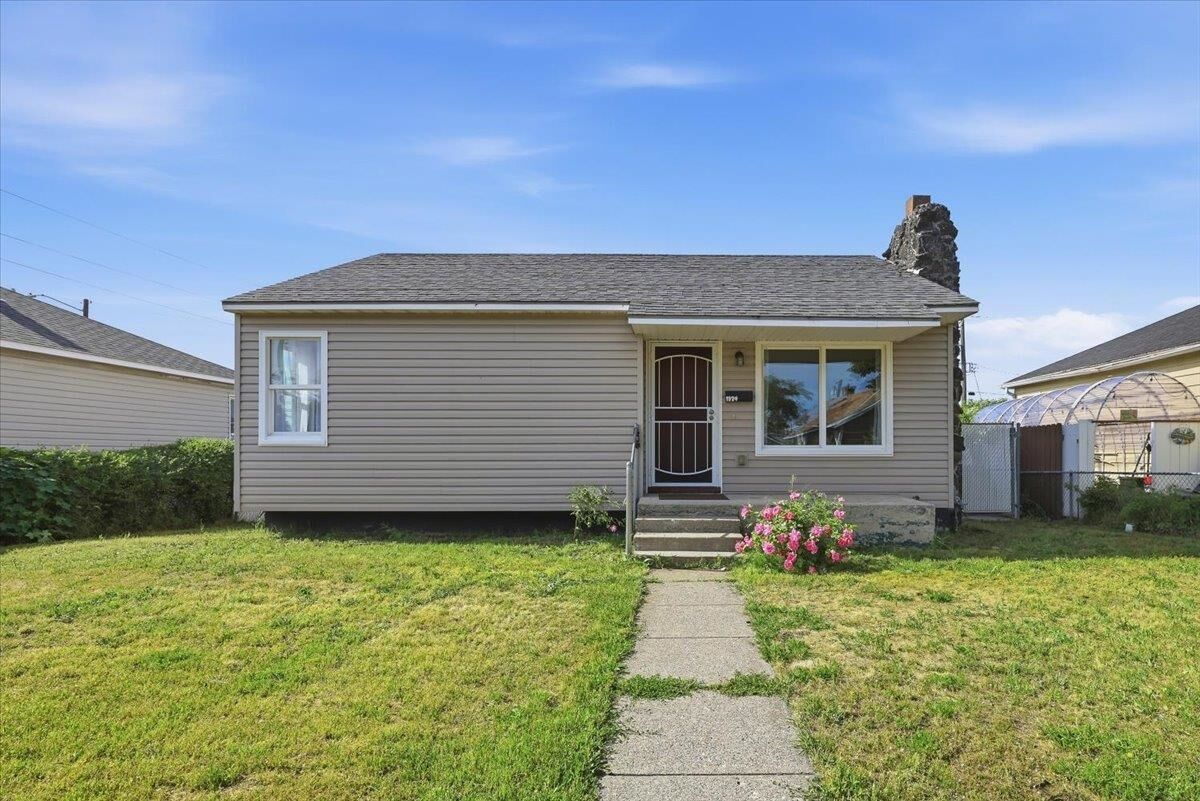 Property Photo:  1324 E Kiernan Ave  WA 99207 