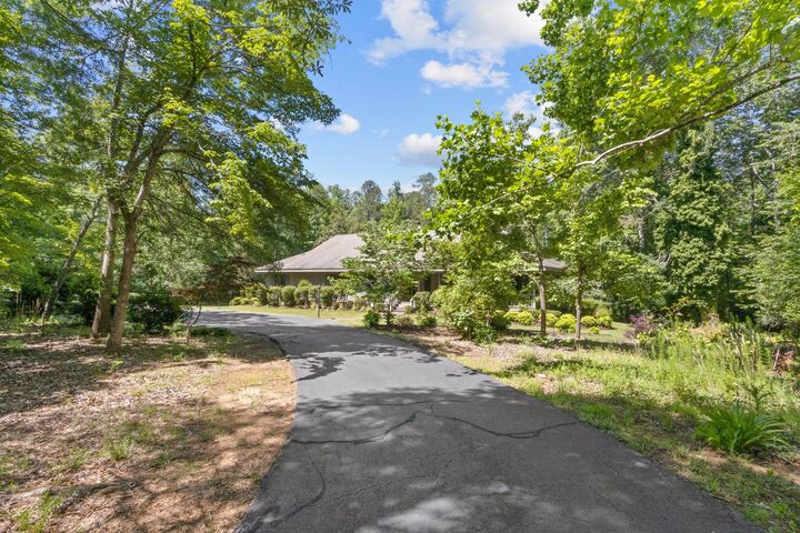 Property Photo:  109 Indian Creek Road  SC 29302 