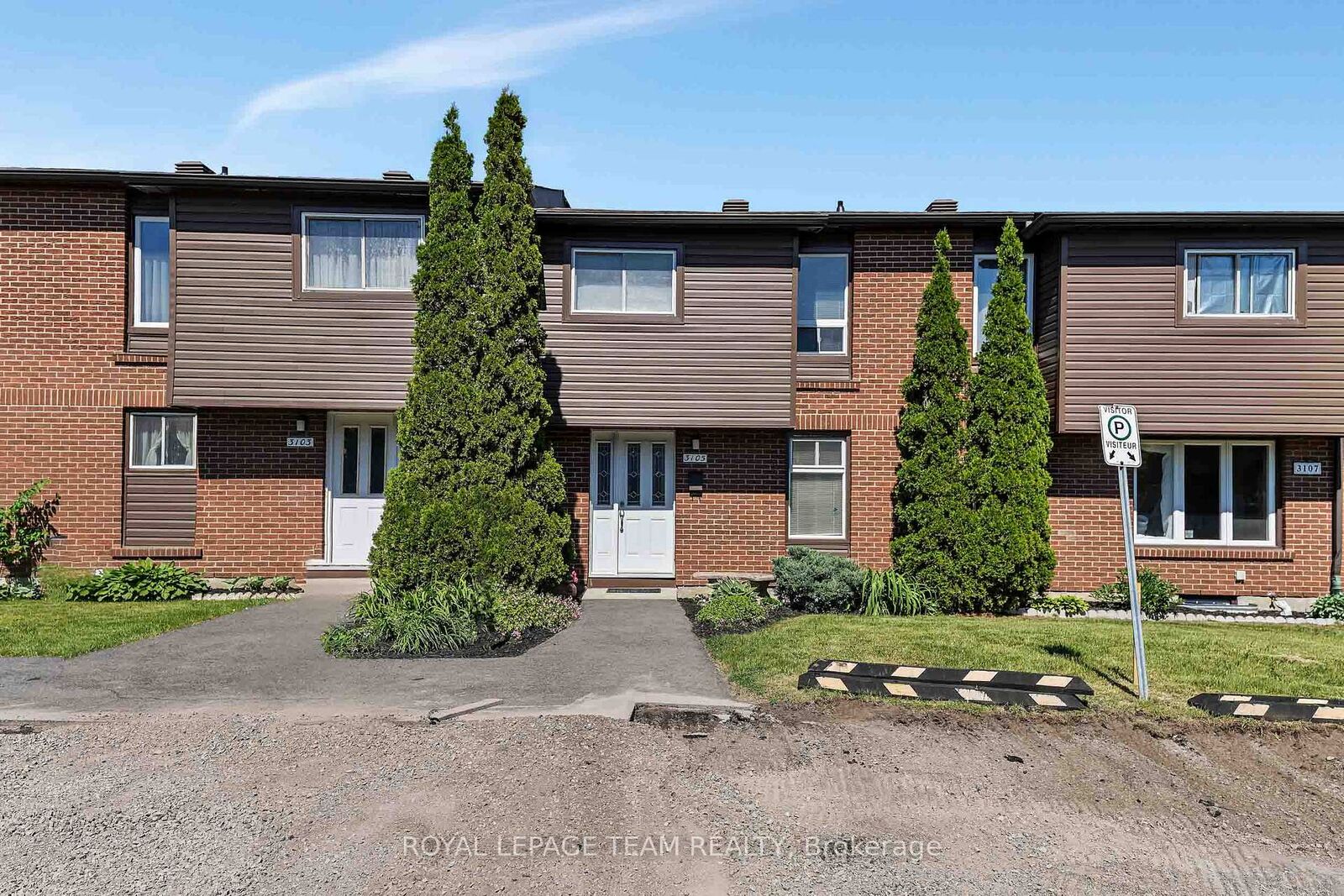 Property Photo: 3105 Stockton Drive 25 ON K1T 1S2