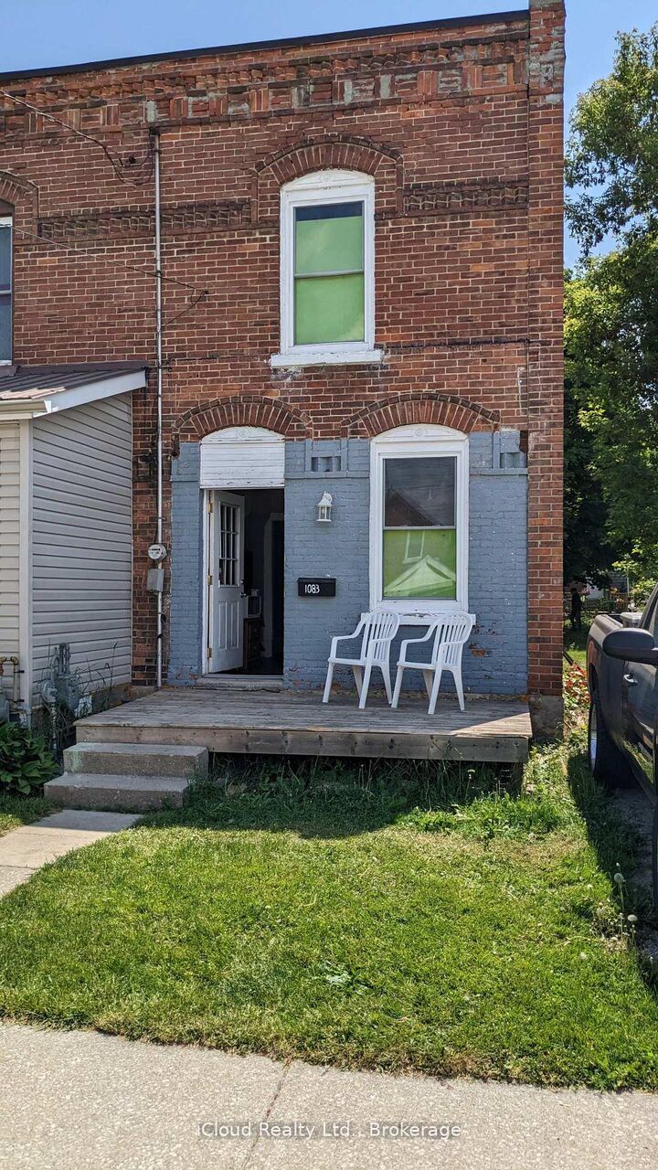 Property Photo: 1083 3rd A Avenue E ON N4K 2L1