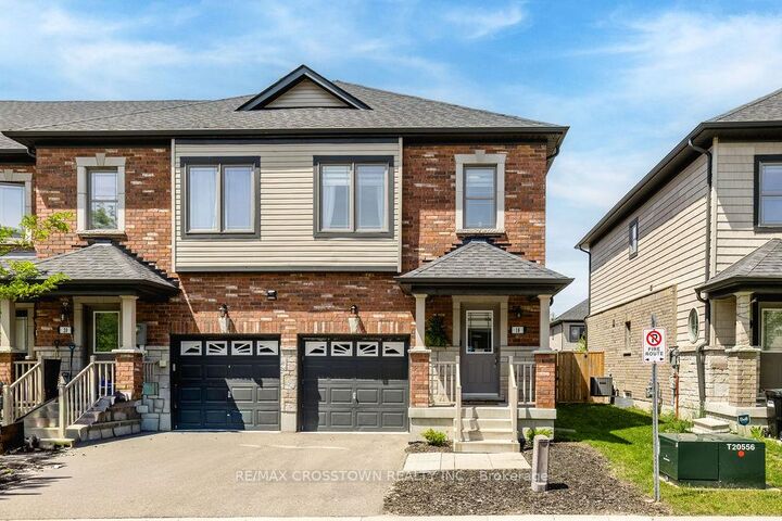 Property Photo: 18 Deneb Street ON L4M 0K6