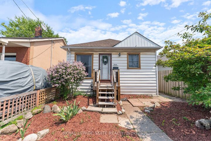 544 Mary Street — photo 1