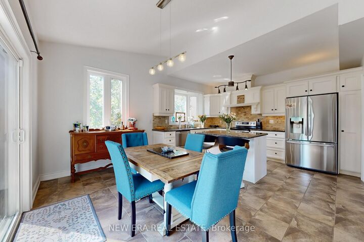1031 Lake Drive N — photo 1
