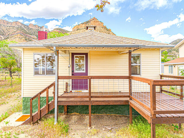 Property Photo:  451 E 6000 N  UT 84529 
