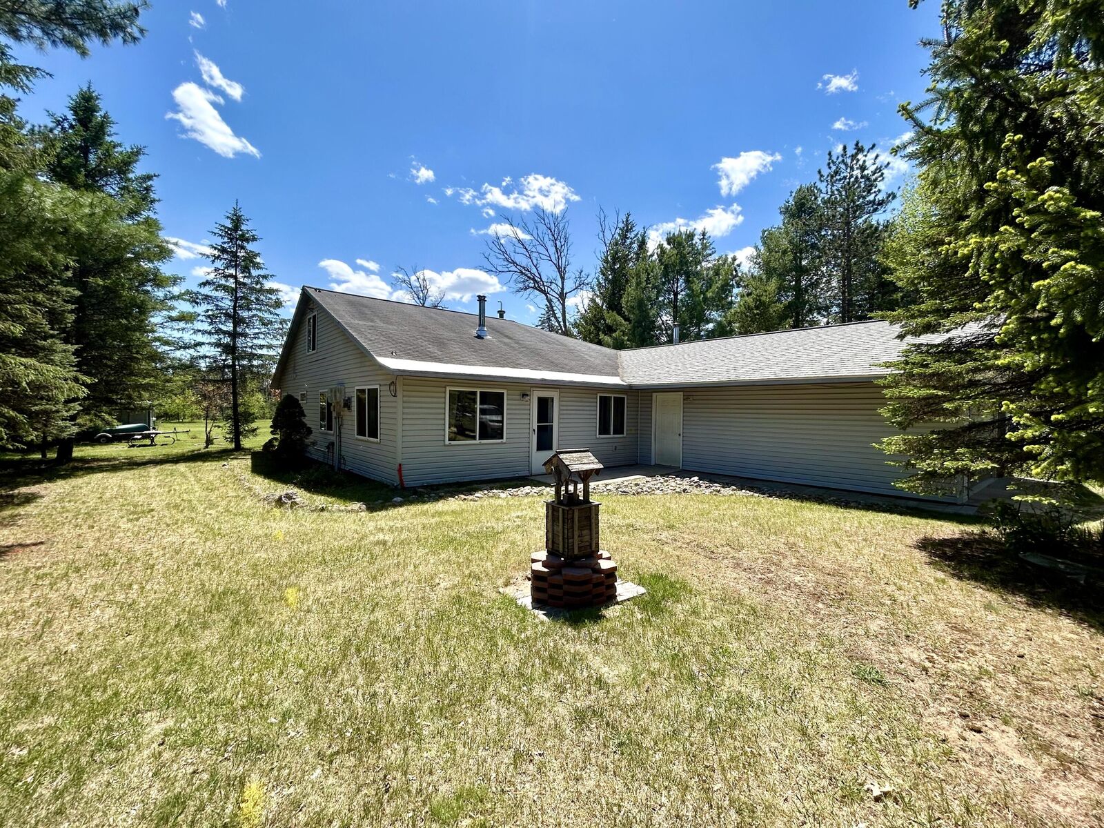 Property Photo: 5510 Ridge Road MI 48636