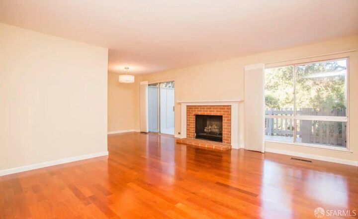 Property Photo:  1646 Bayridge Way  CA 94402 
