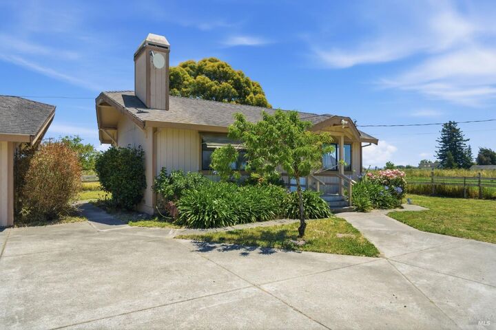 Property Photo:  4016 4018 Walker Avenue  CA 95407 