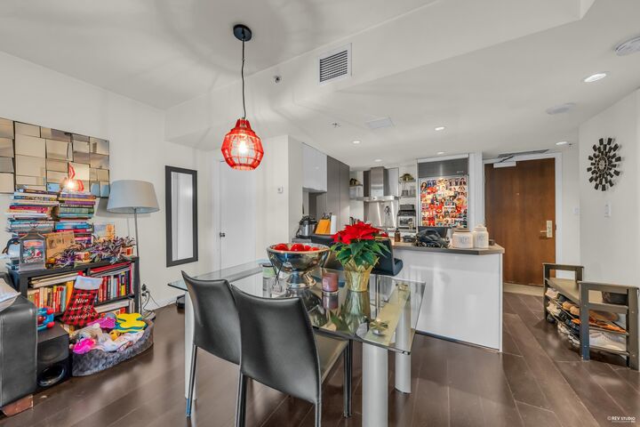 Property Photo:  788 Richards Street 803  BC V6B 0C7 