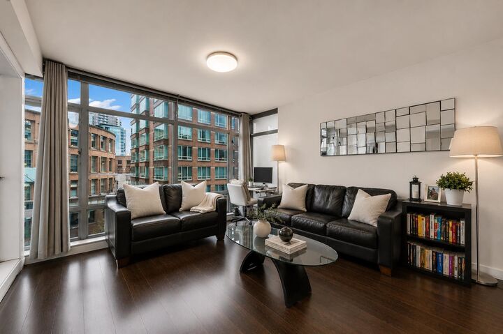 Property Photo:  788 Richards Street 803  BC V6B 0C7 