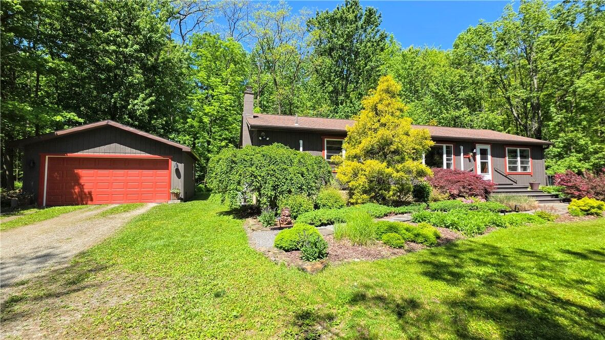 Property Photo:  224 Enfield Center Road E  NY 14850 
