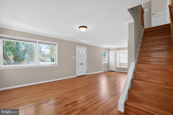 Property Photo: 6410 Cavalier Drive VA 22307