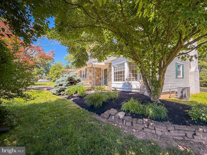 Property Photo: 16 Upton Lane PA 19067