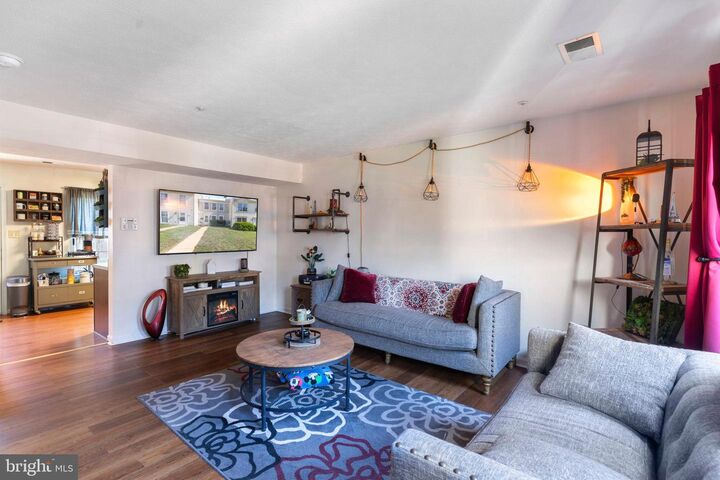 Property Photo:  46104 Lucca Way  MD 20653 