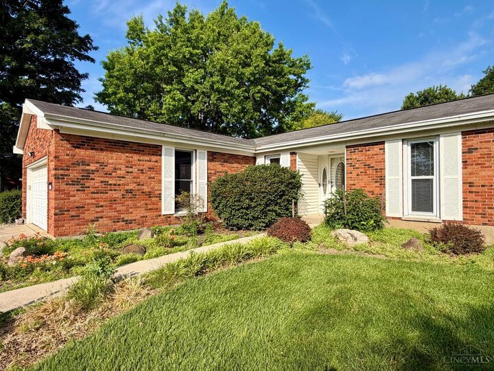 Property Photo:  12005 Elkridge Drive  OH 45240 