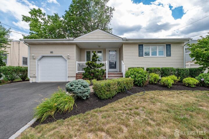 Property Photo:  95 Jeffery Road  NJ 07067 
