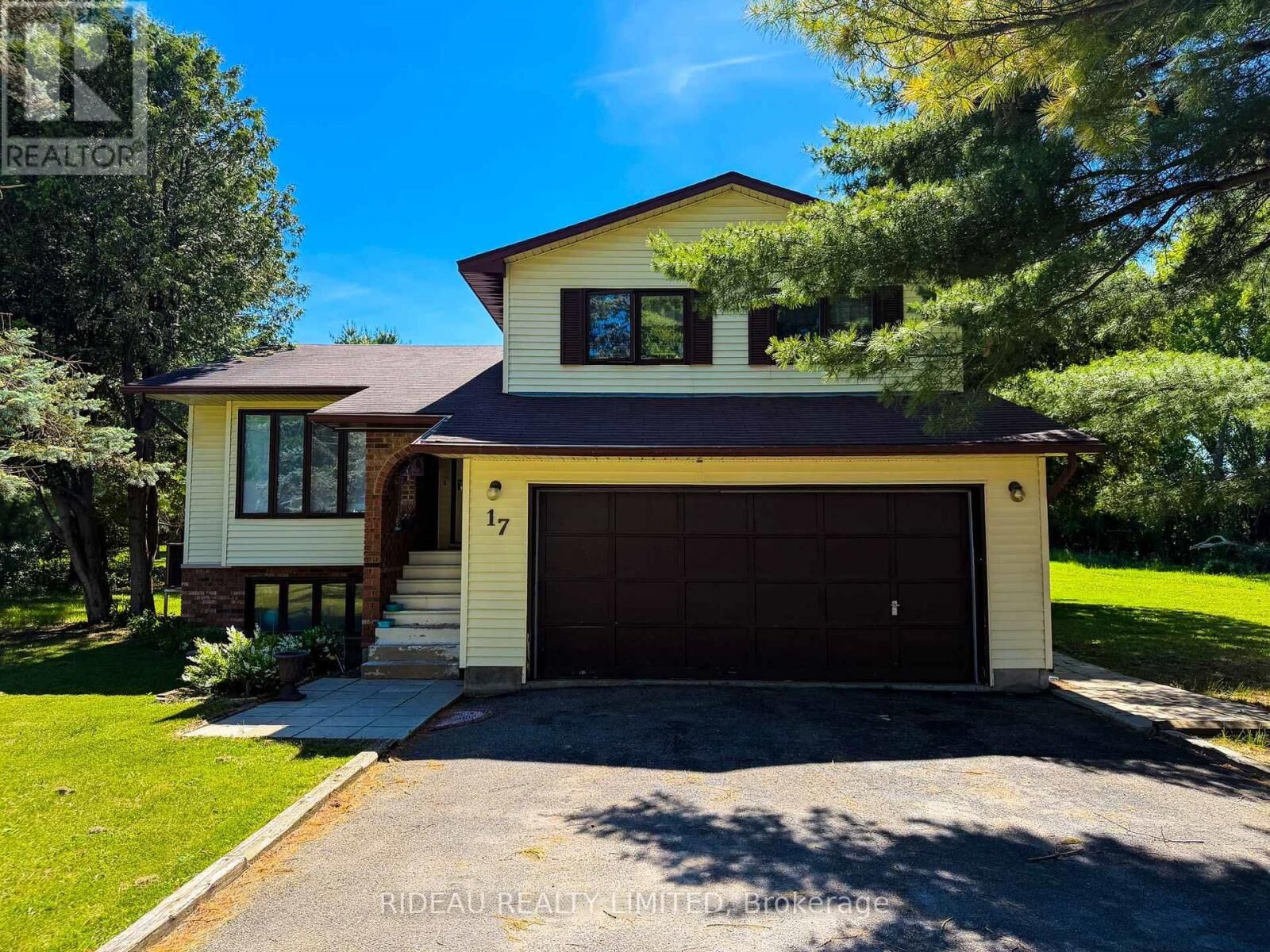 Property Photo:  17 Mountain Road  ON K0G 1X0 